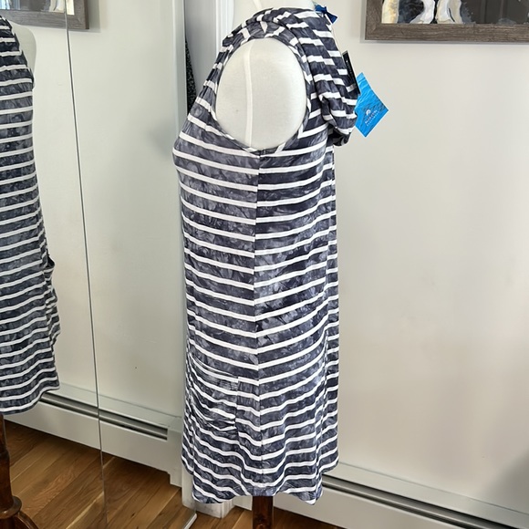 NWT Blue Curl Swim Coverup Size Small. - Picture 3 of 7